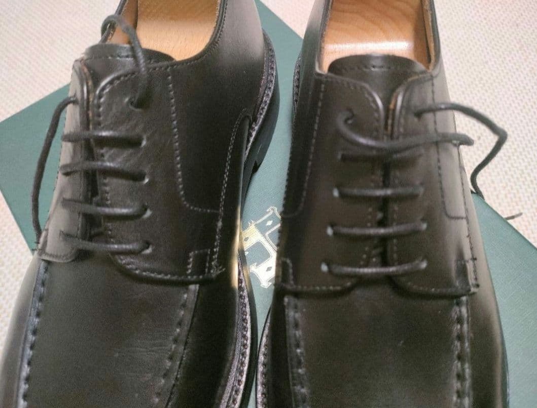 美品　HARROGATE ハロゲイト 黒　UK6 のみ