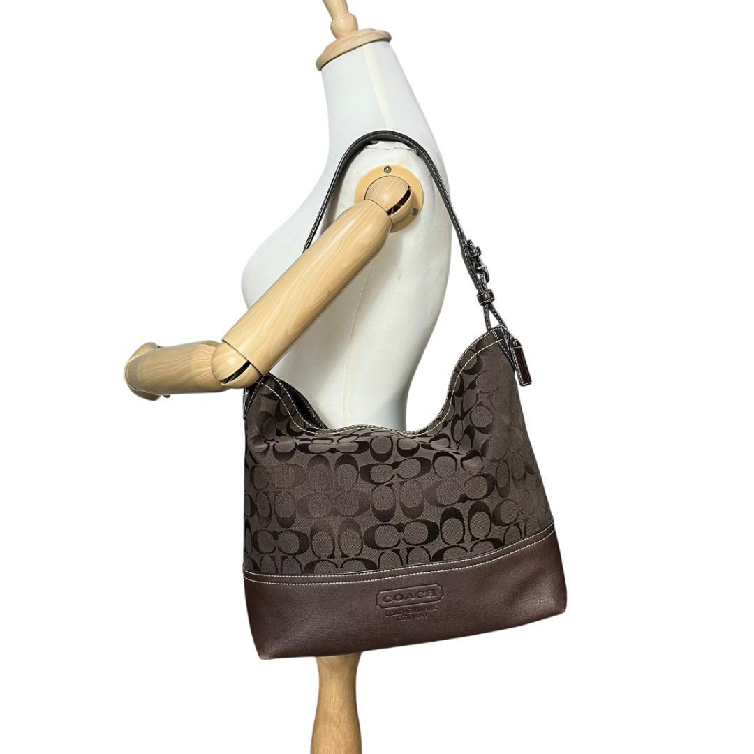 コーチ　coach ワンショルダーバッグ　シグネチャー　ブラウン　肩掛け