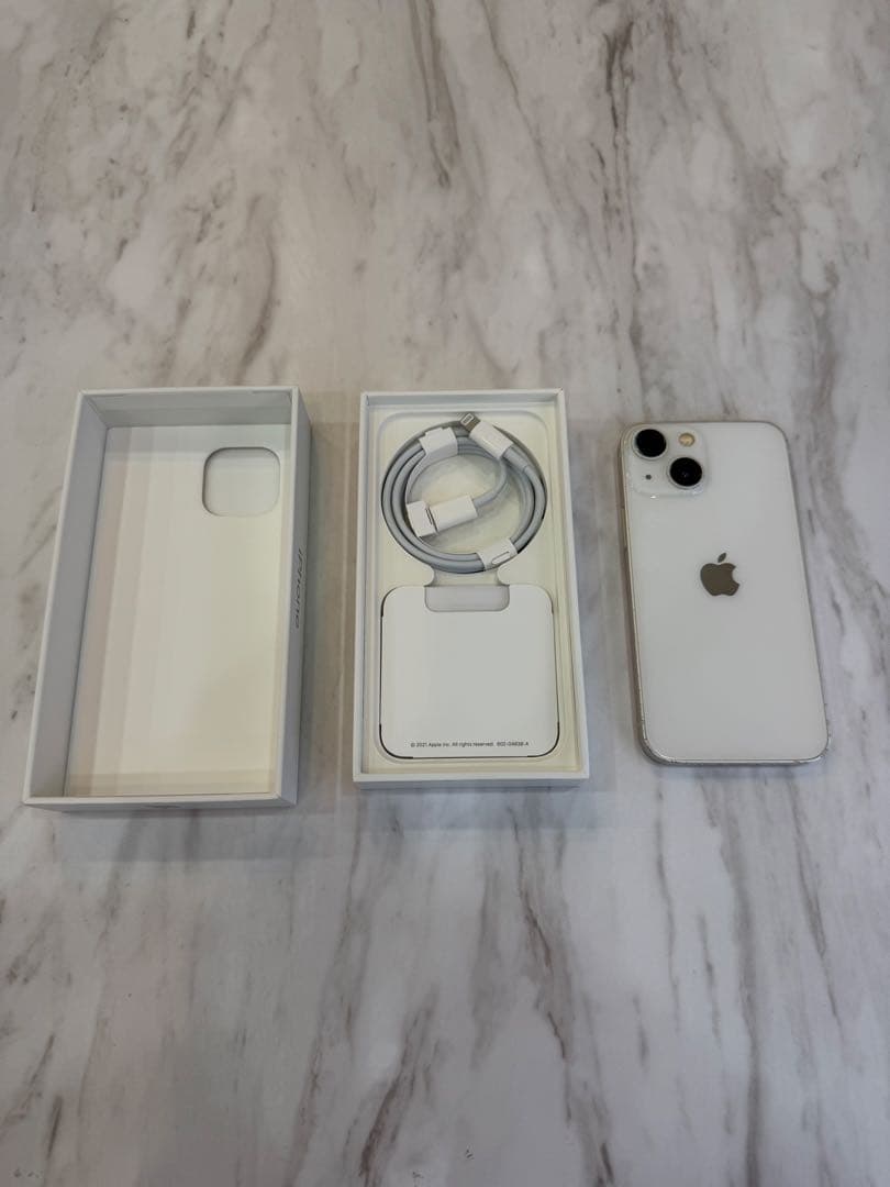 Apple iPhone 13 mini 本体　SIMフリー