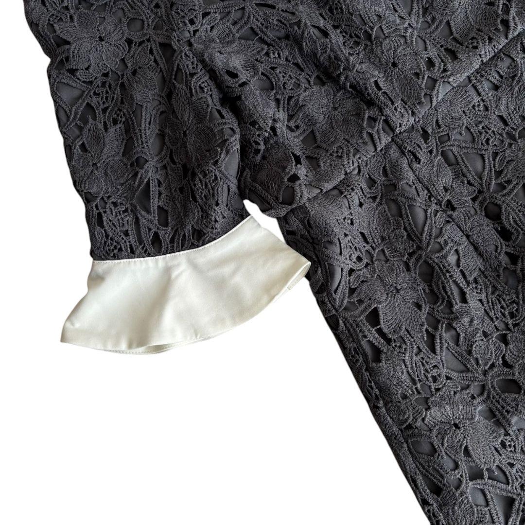 美品✨️Leja　花柄レースカラースパンコール刺繍Aラインフレアドレスワンピース