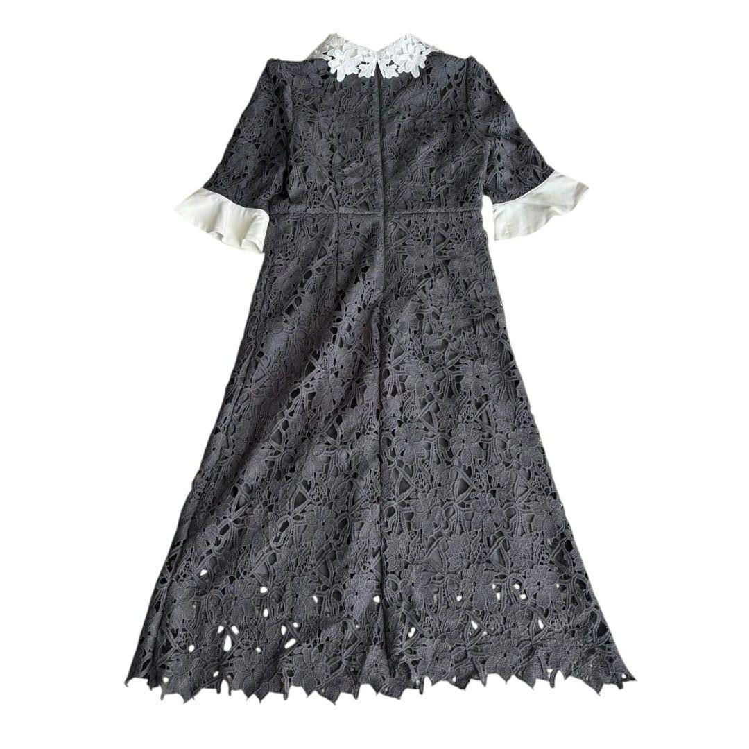 美品✨️Leja　花柄レースカラースパンコール刺繍Aラインフレアドレスワンピース