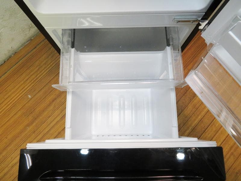 2022年製 おしゃれブラックカラー 156L 冷蔵庫 黒 EL05