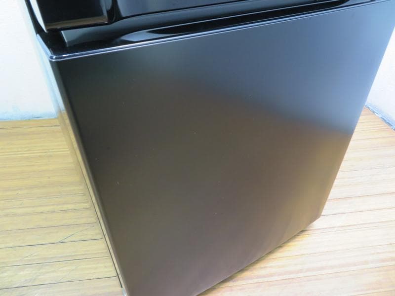 2022年製 おしゃれブラックカラー 156L 冷蔵庫 黒 EL05