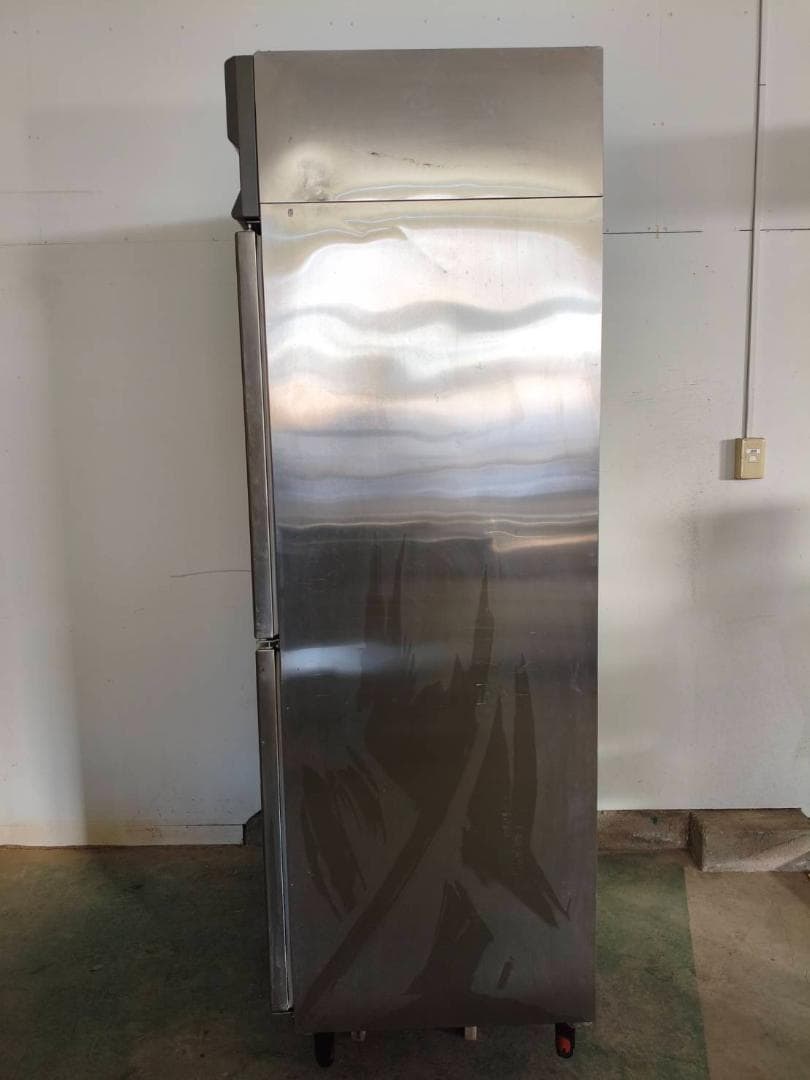 リーチインショーケースURN-094FM3（改）幅900奥行650高さ1970