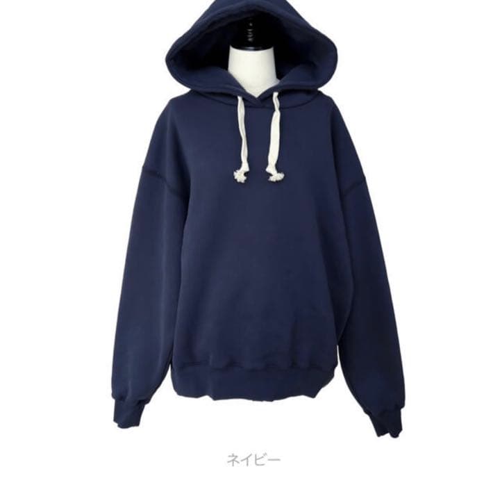 シールームリン　ネイビー　フーディー　新品