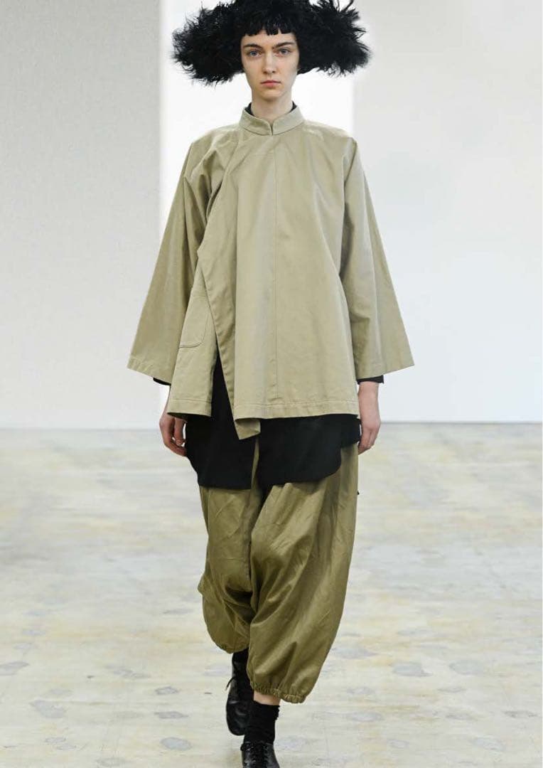 お値下げ受付ます！コムコム　チノサルエルパンツ!AD2024