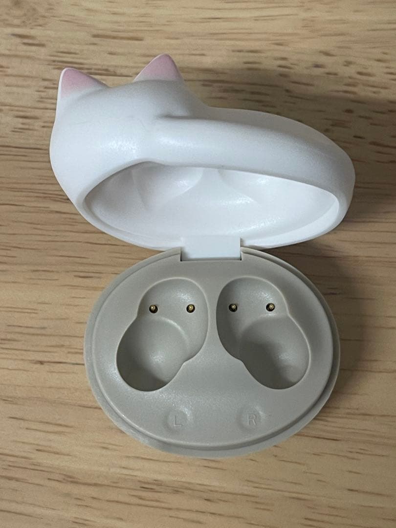 radius NEKO ワイヤレスイヤホン 猫型充電ケース