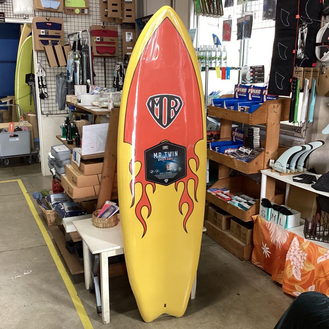 大特価新品MR ボード最速6,0ft(183cm)展示品の為フィン付オレンジ