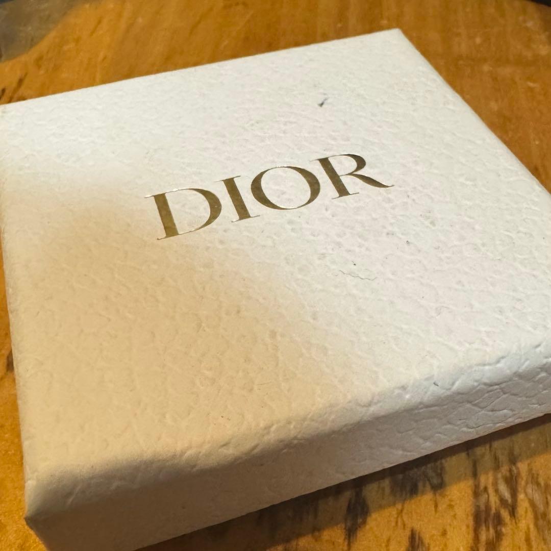 Dior パールクリスタル　片耳