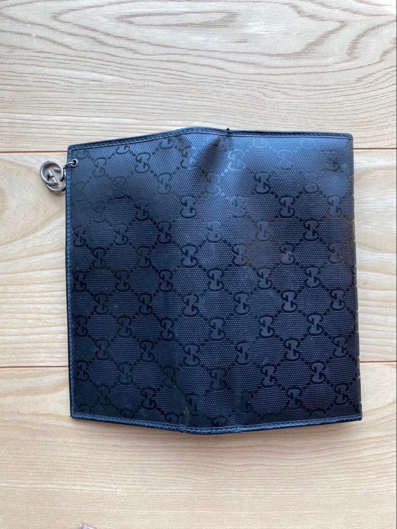 GUCCI ブラック GGパターン 長財布