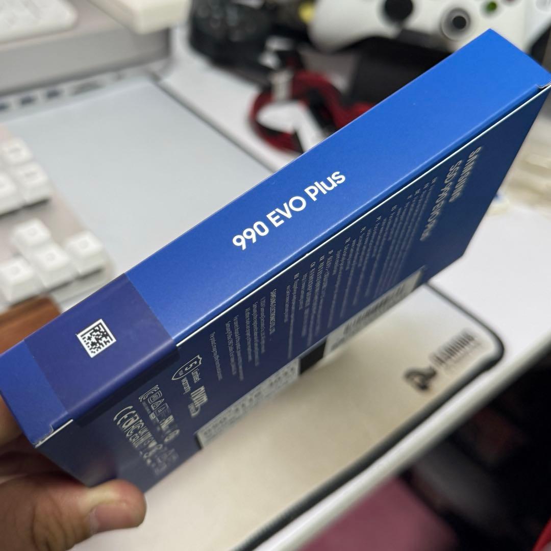 新品未開封 Samsung 990 EVO Plus 4TB SSD