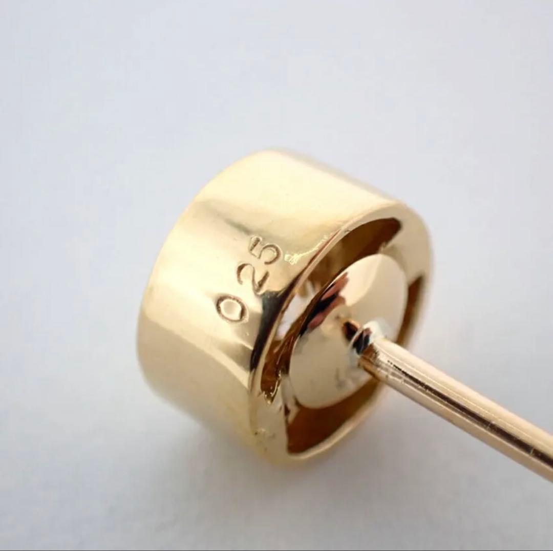 k18ダイヤモンドピアス　片耳　フクリン　覆輪　１／2セット