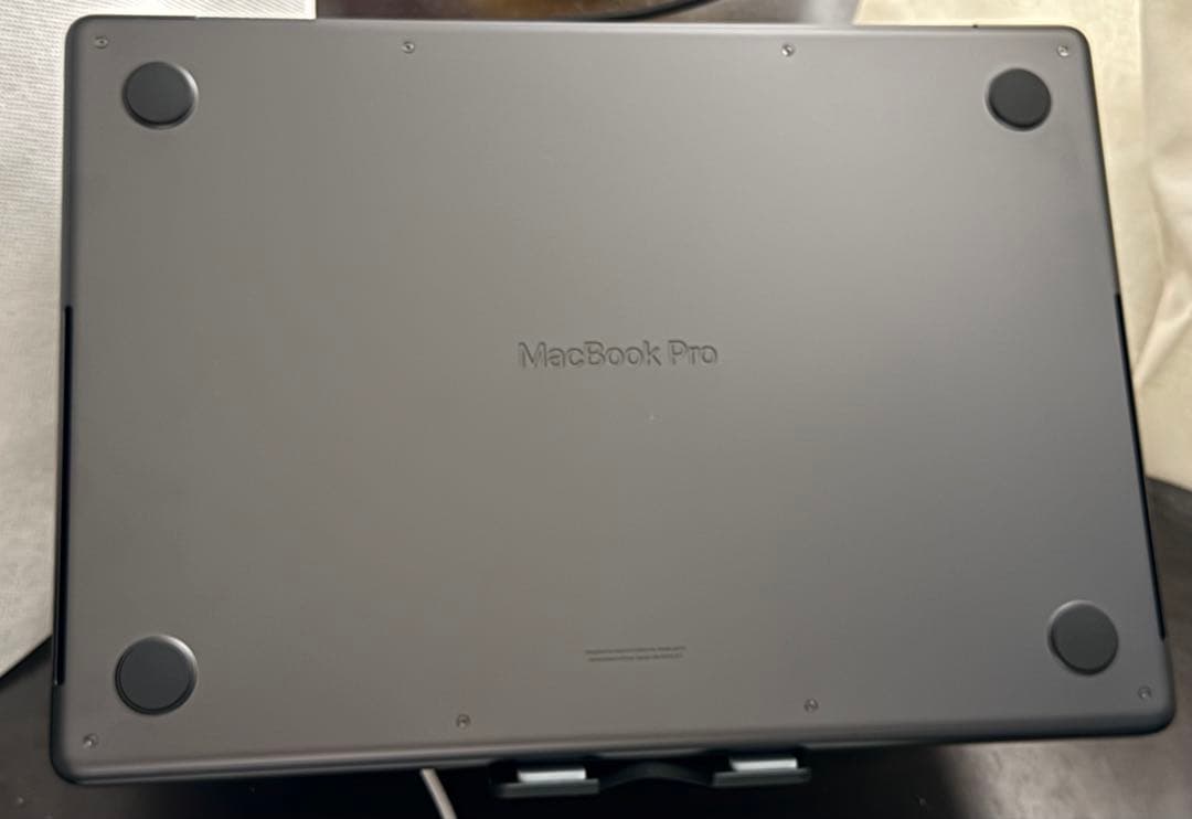Apple M4 MacBook Pro 14インチ スペースブラック