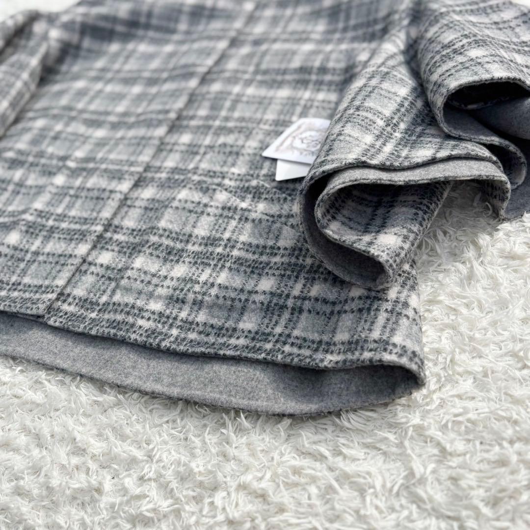 ♡新品タグ付♡ セブンテン　ラッフルスリーブリバーシブルコート　グレー