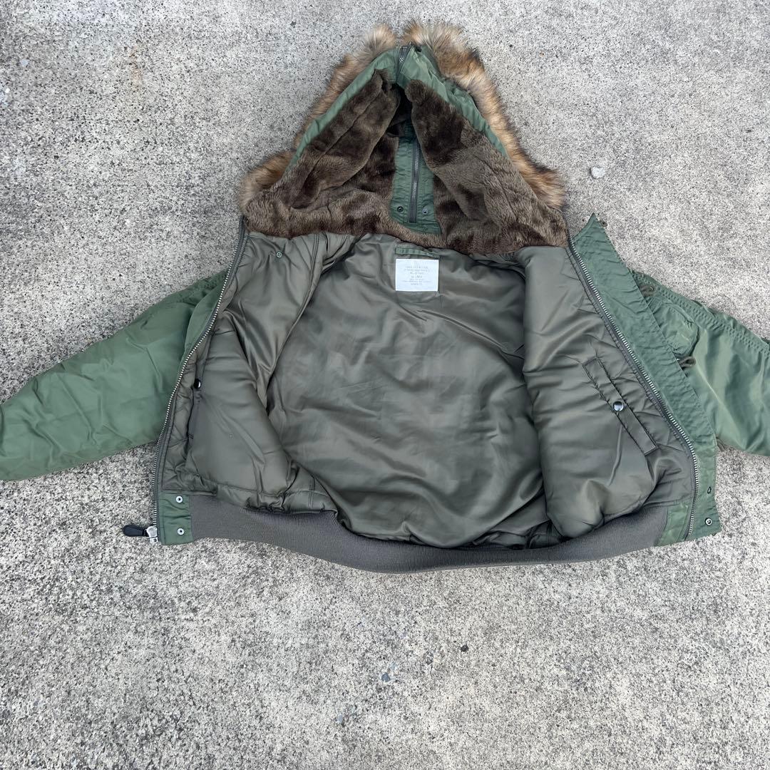 AVIREX N-2Bジャケット