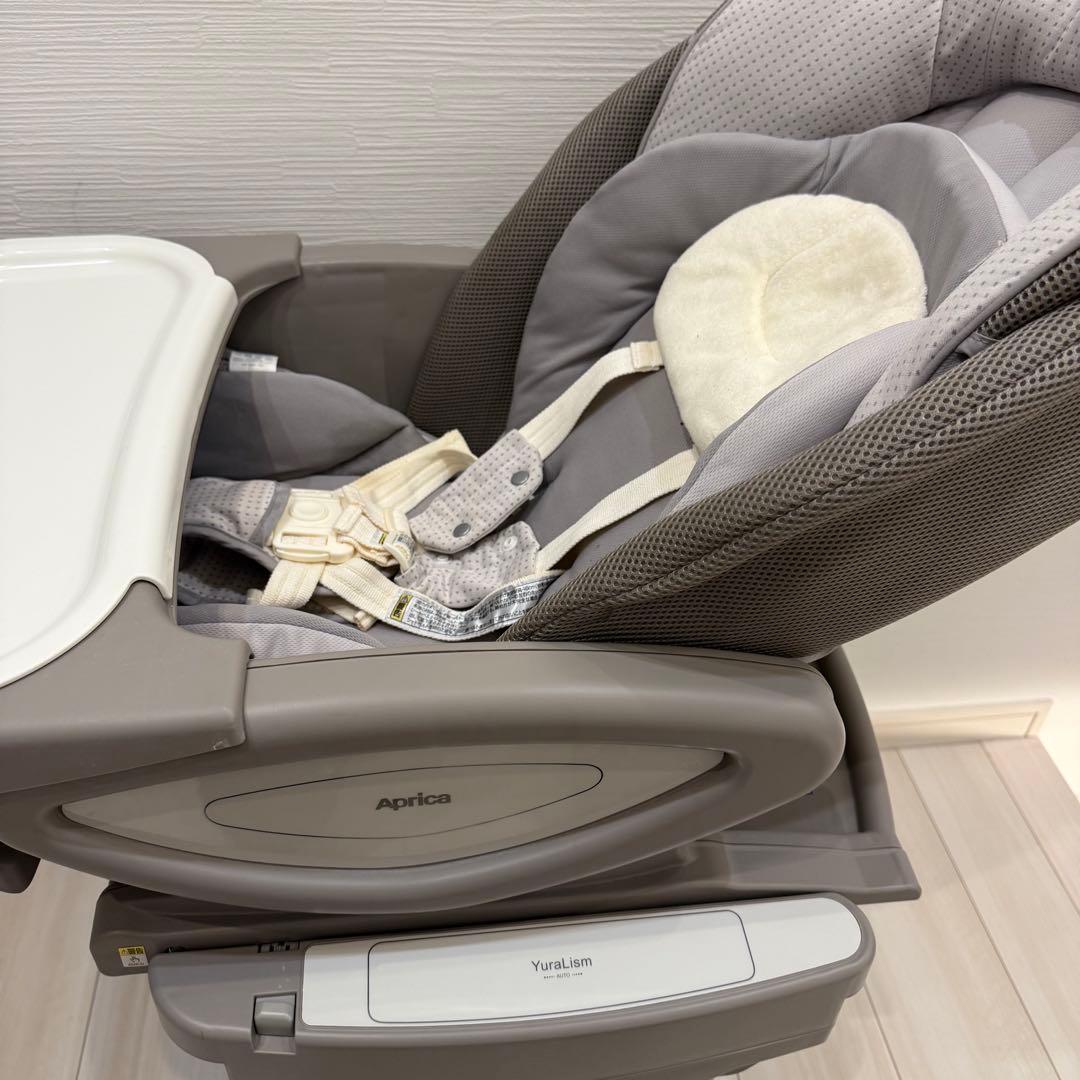 人気【美品】Aprica ユラリズム オートAC 電動ハイローチェア　グレー