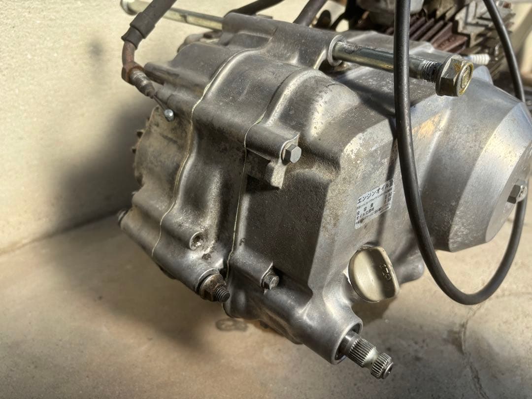 ホンダ　ジョルカブエンジン　キャブ　セル　キック付き　ダックスシャリー