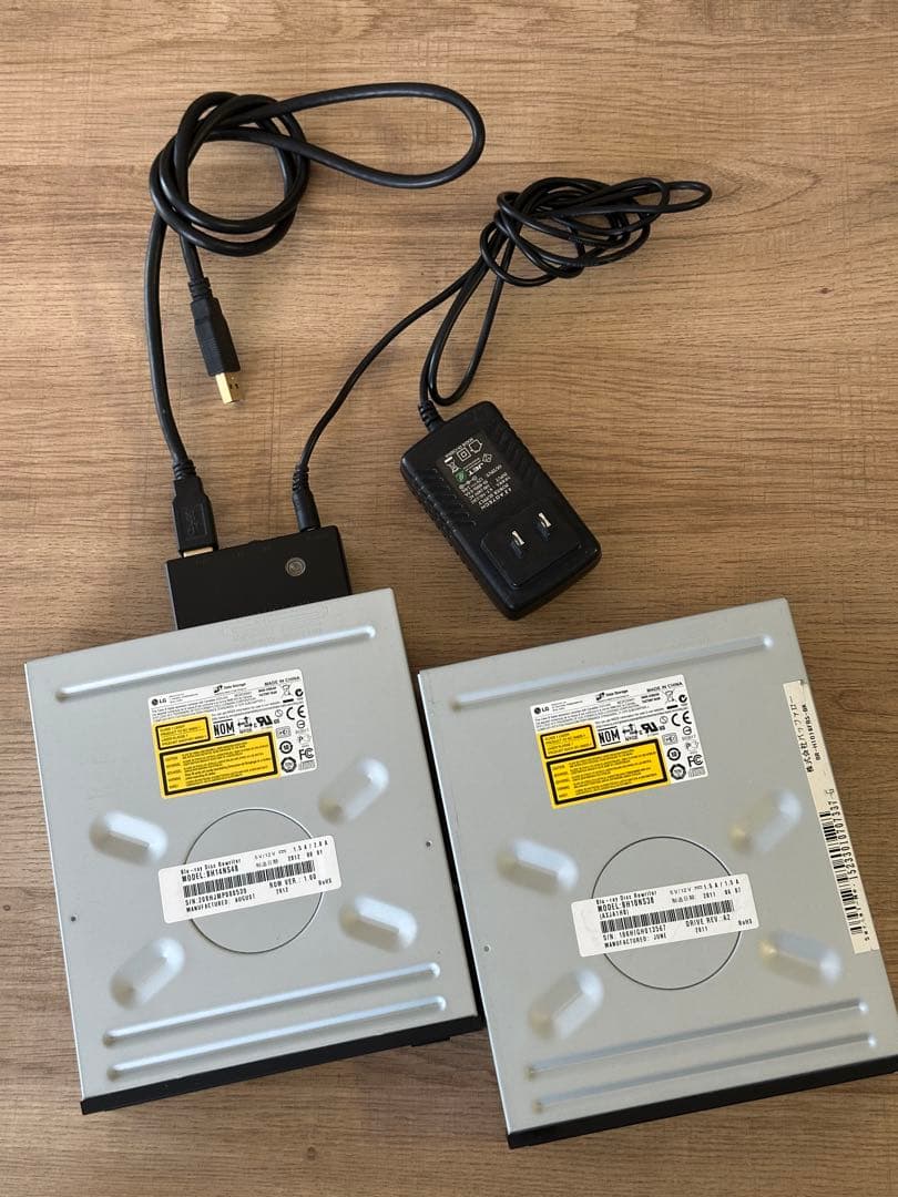 内蔵型光学ドライブ Blu-ray/DVD LG製 2台セット 外付け用機器付き