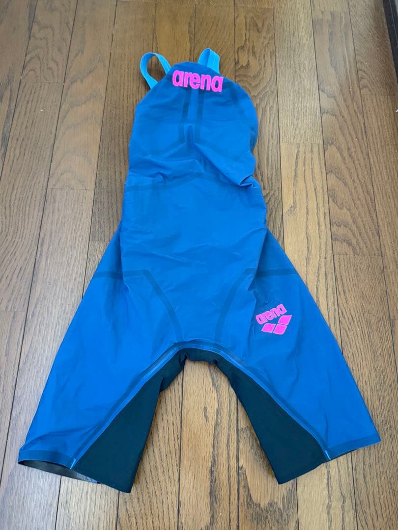 美品　アリーナ　高速水着　競泳水着　アクアフォースストーム　CP S