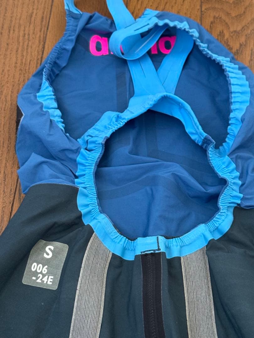 美品　アリーナ　高速水着　競泳水着　アクアフォースストーム　CP S