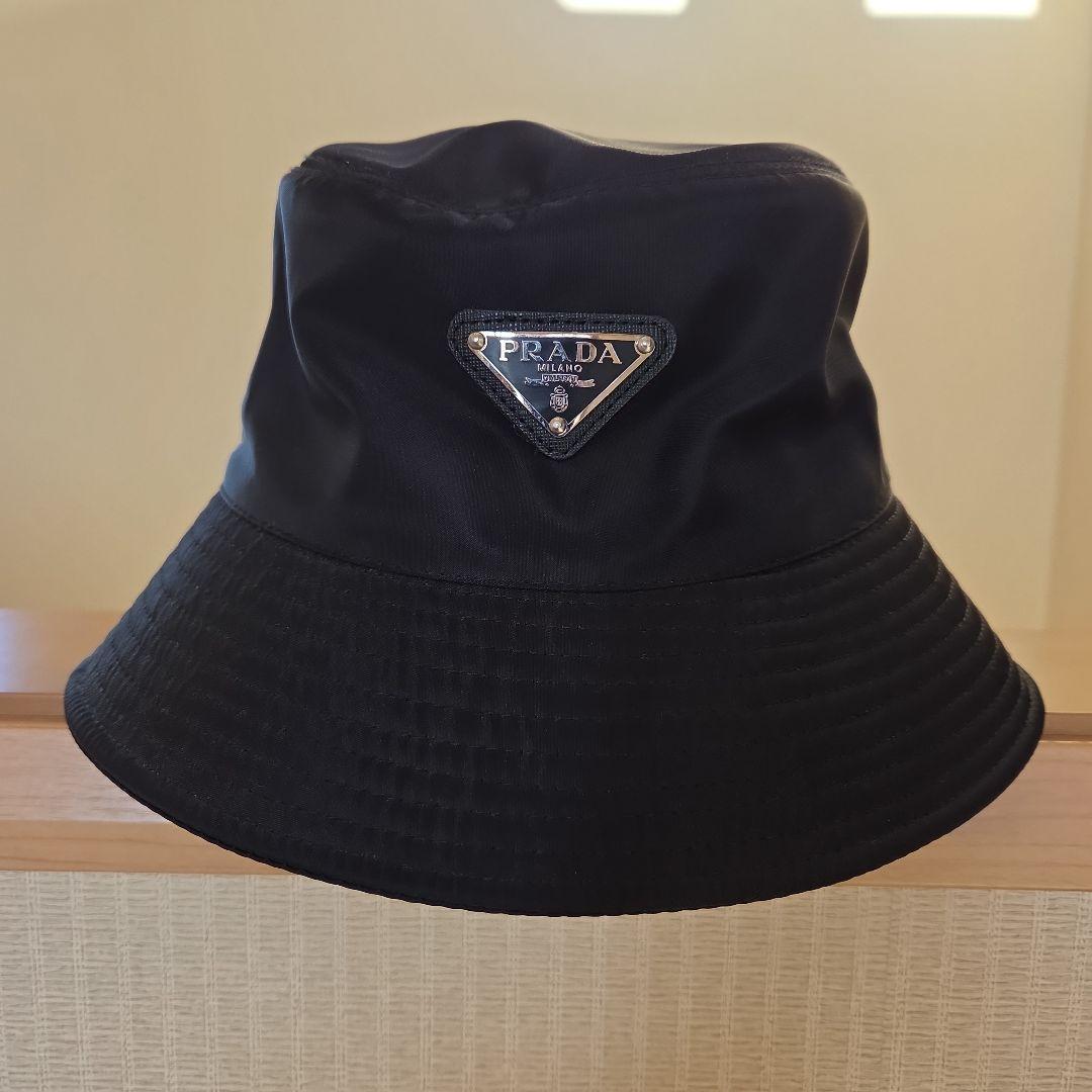 PRADAバケットハット！黒色！送料無料！極美品！