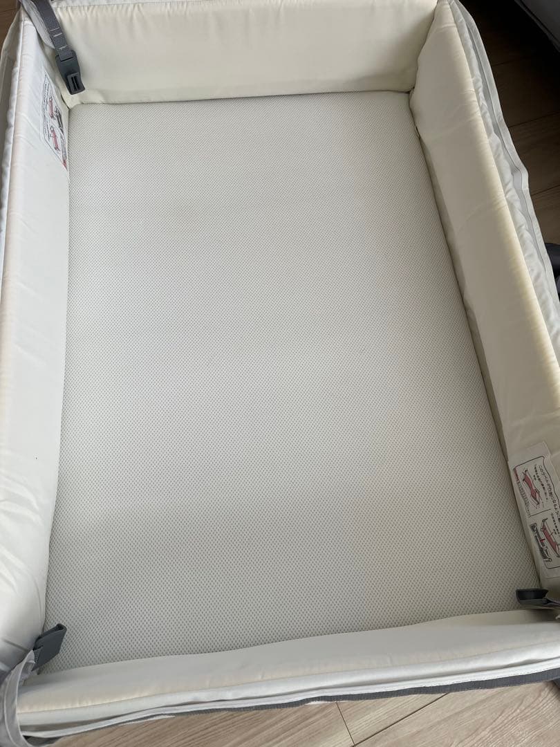 【12/16まで】Aprica　ココネルエアーAB　グレーベアー　ベビーベッド