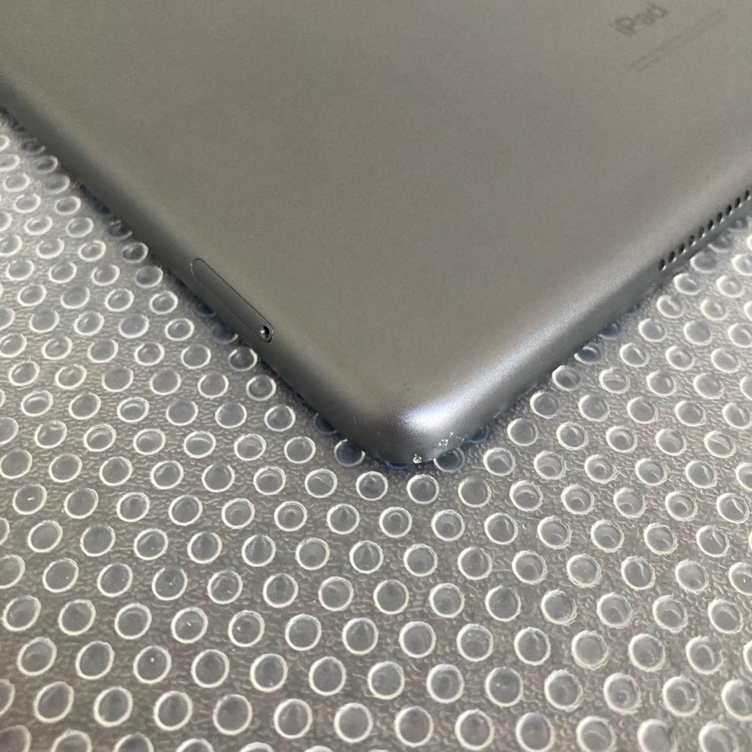 3615【早い者勝ち】電池最良好☆iPad8 第8世代 32GB SIMフリー☆
