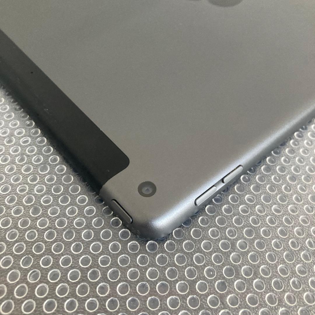 3615【早い者勝ち】電池最良好☆iPad8 第8世代 32GB SIMフリー☆