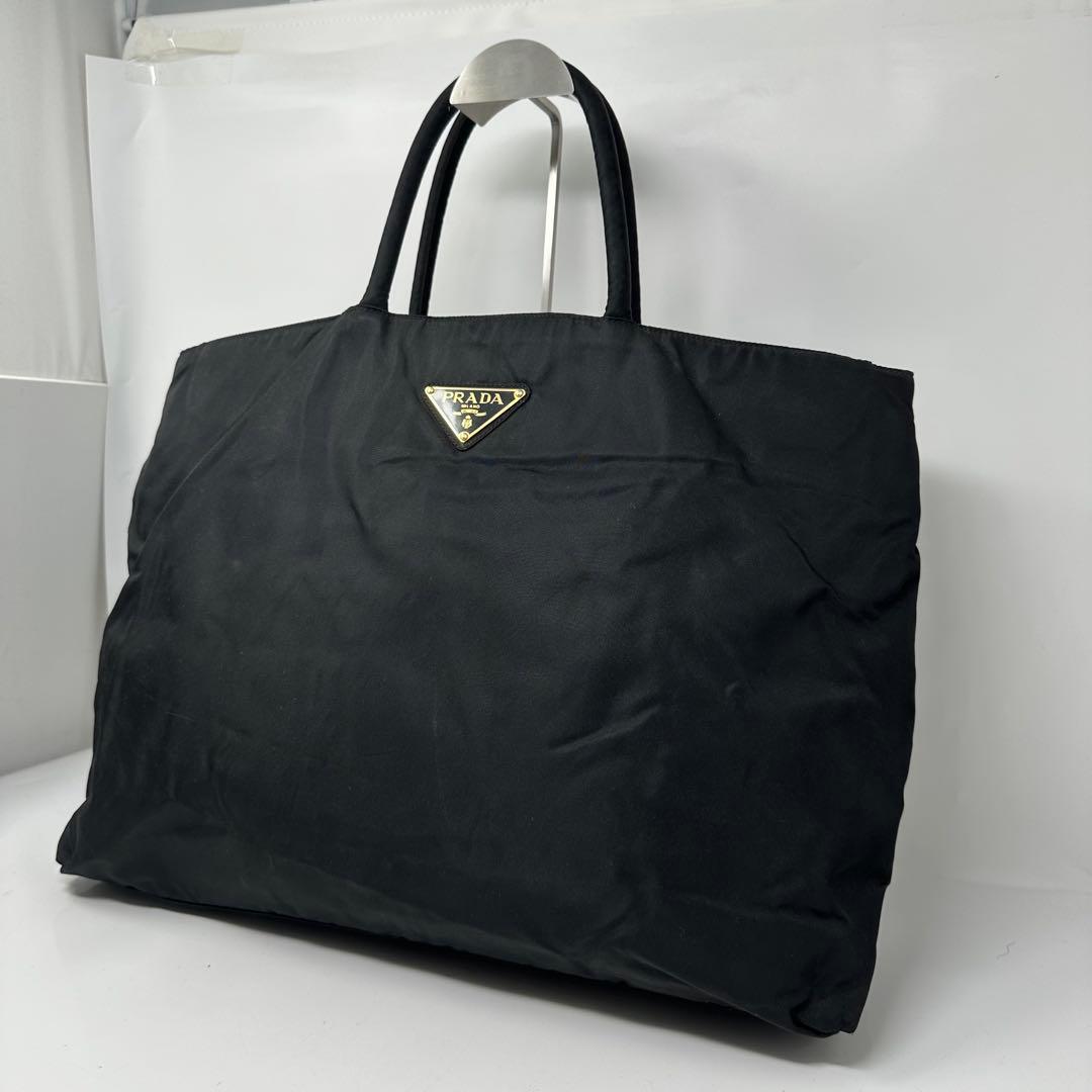 PRADA ビジネスバッグ 黒 大きめ　A4可　N2-8.5