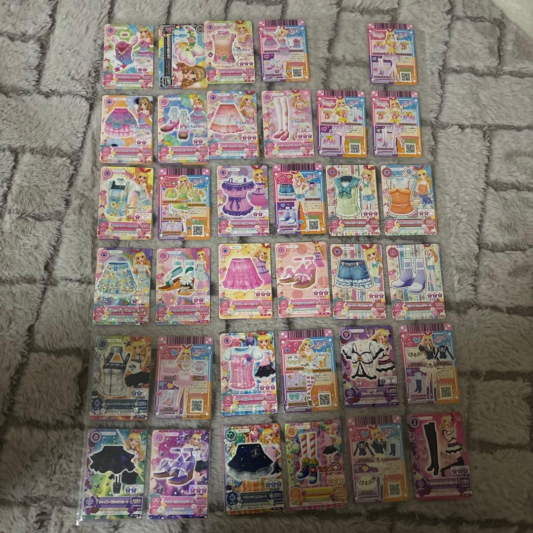 0*u様 アイカツカード 星宮いちご まとめ 大量