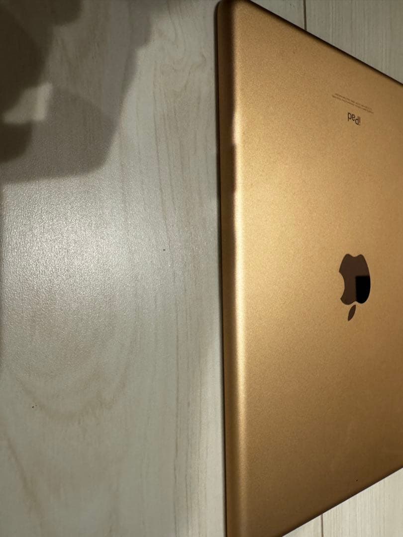 Apple iPad (第6世代）128GB MRJP2J/A ピンクゴールド