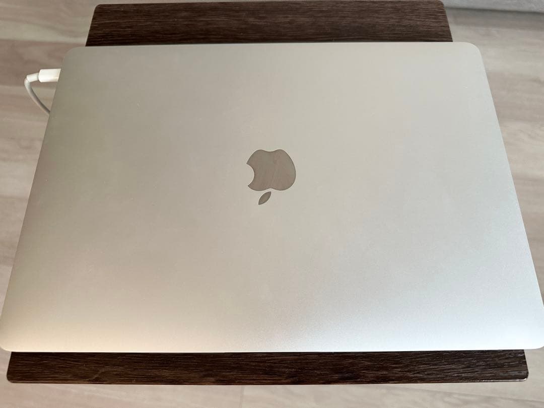 MacBook Air 2018 13インチ 8GB / 128GB シルバー
