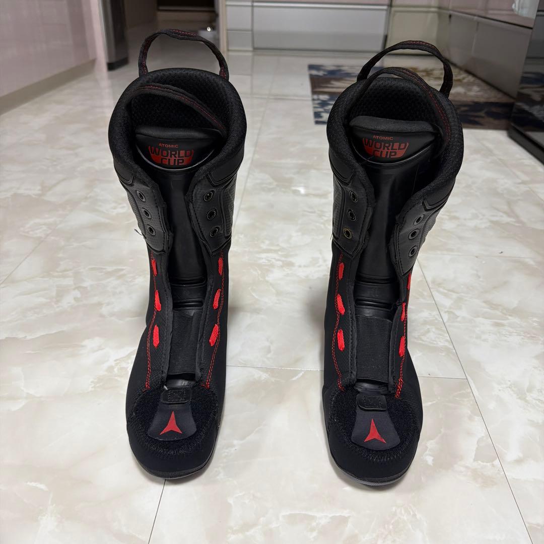 ATOMIC REDSTER TEAM ISSUE 130スキーブーツ