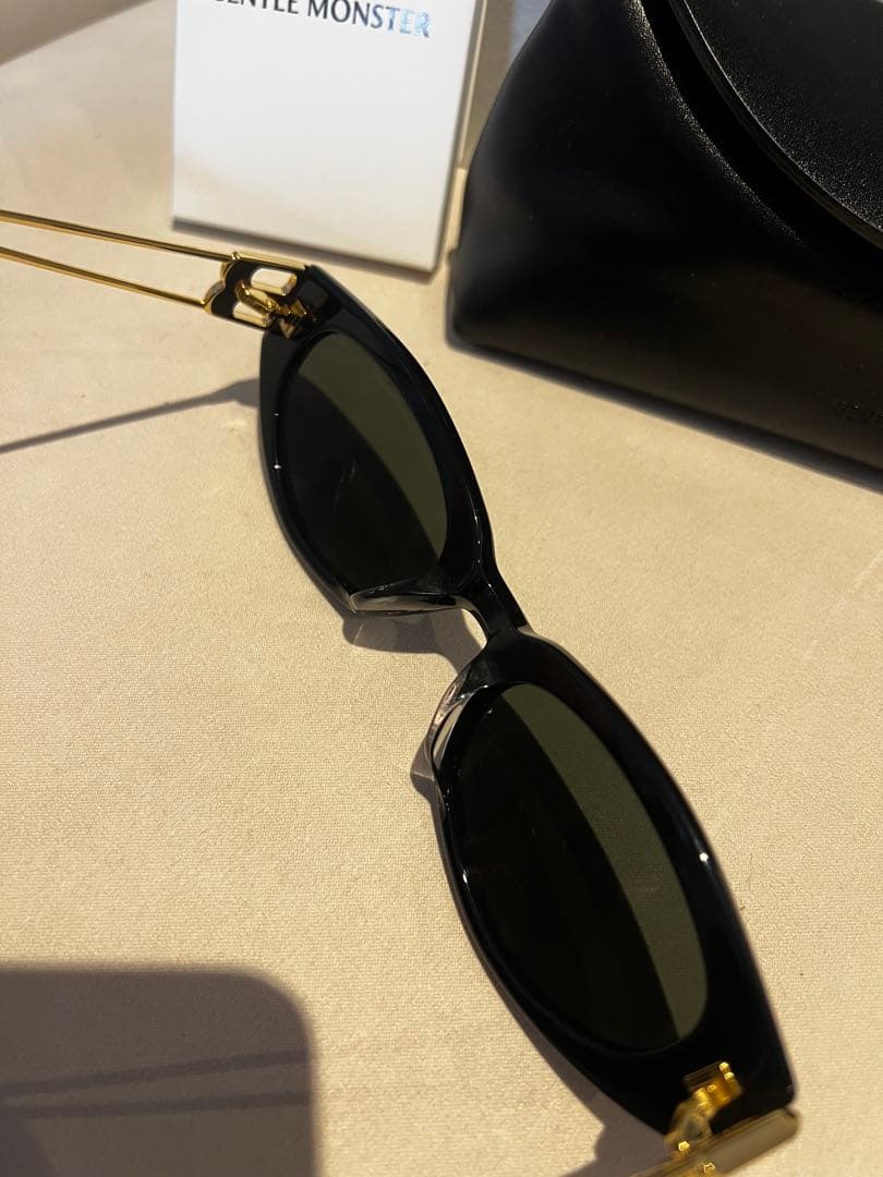 【保証書付】ジェントルモンスター サングラス Kunst 01GD