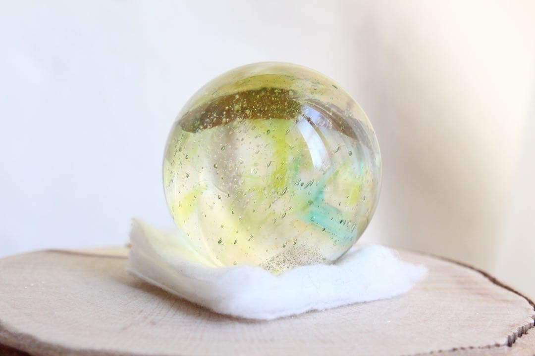 シエラネバダ産アンダラクリスタル　スフィア　マルチカラー　グリーン系