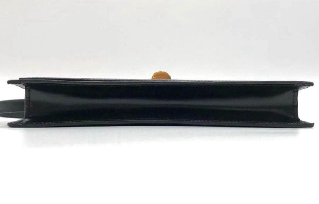 d*3様 【超美品】ブルガリ カーフレザー クラッチ ショルダーバッグ ブラック