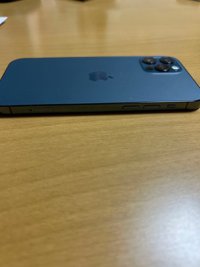 【極美品】iPhone 12 Pro 【SIMフリー】eSIM対応