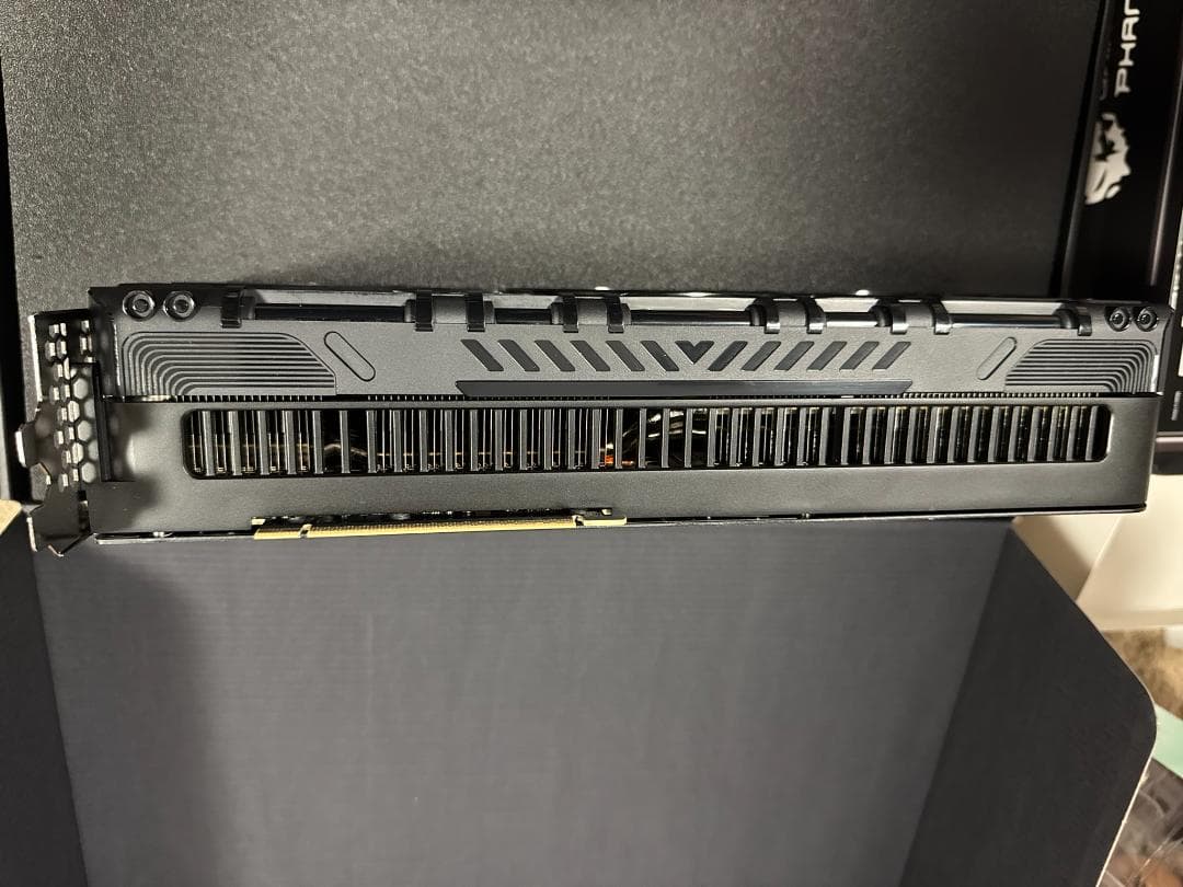 【美品】GAINWARD GFORCE RTX 5090 32GB