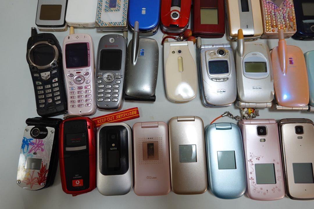ガラケー63種 ジャンク扱い