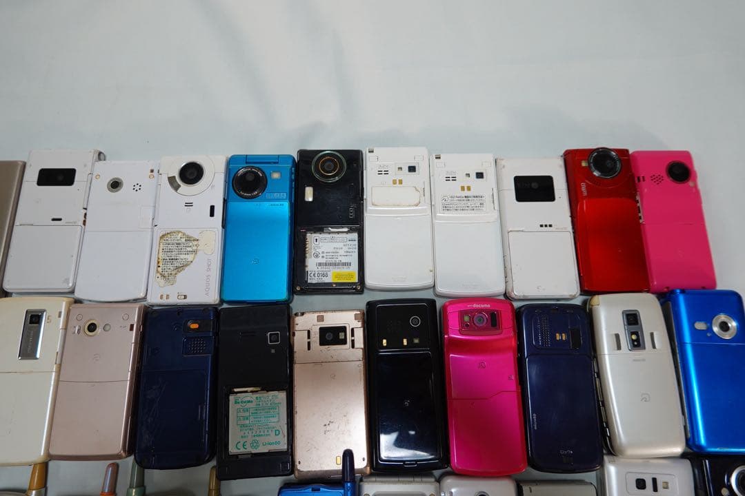 ガラケー63種 ジャンク扱い