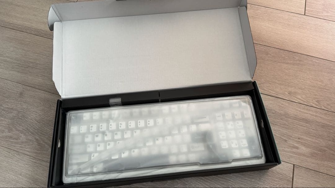 AULA F99 メカニカルキーボード