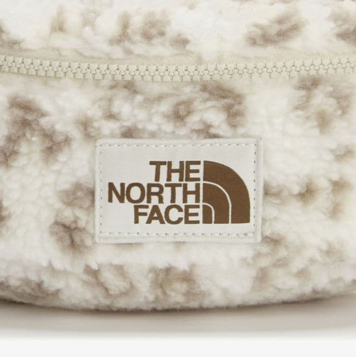 新品★THE NORTH FACE ノースフェイス ショルダー ボディバッグ豹柄