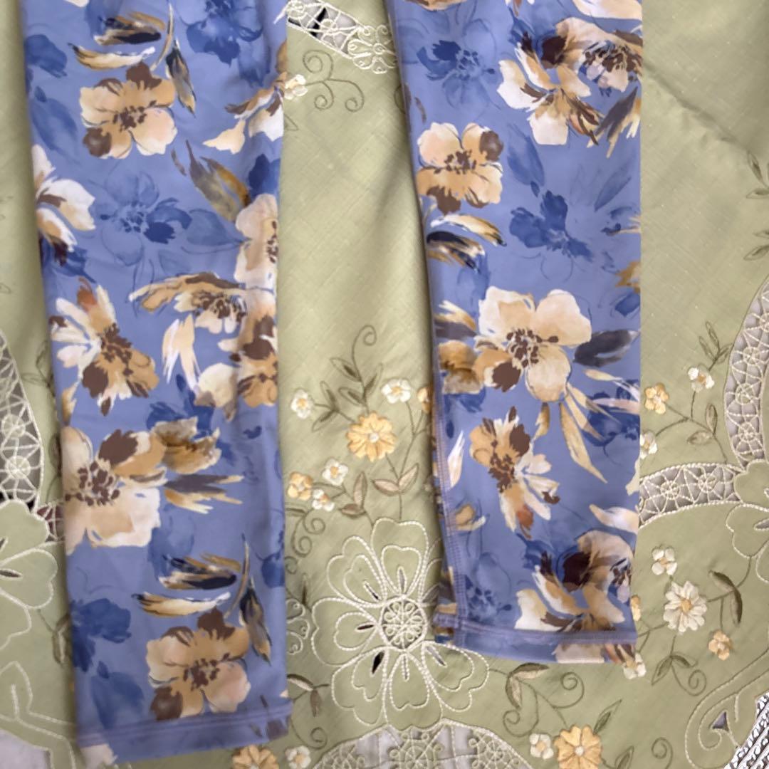 SUKALAスカーラ ブルー系花柄 ヨガウェア3点セット