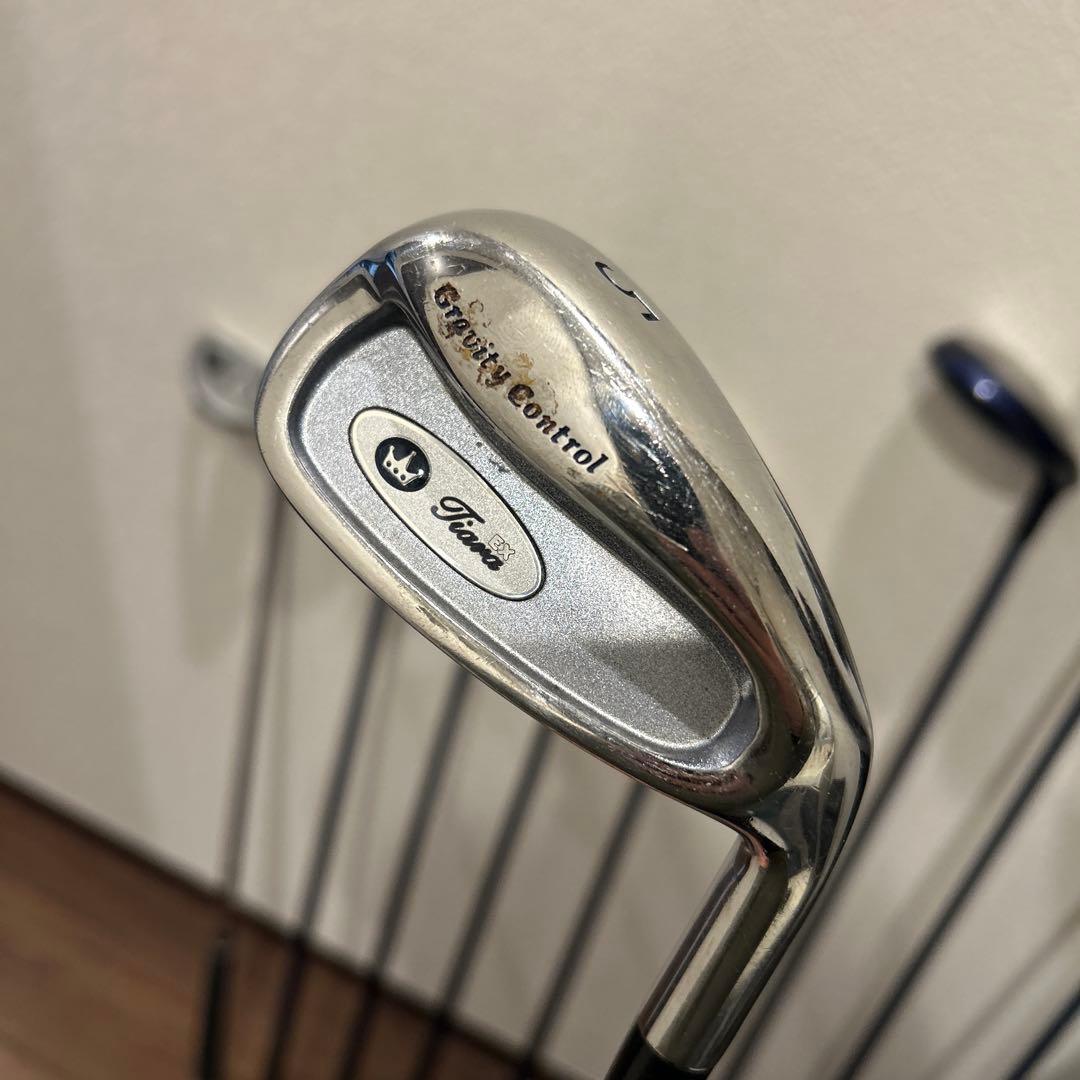 Tiara EXレディースL 9本　右利き　ウィルソン　ゴルフセット