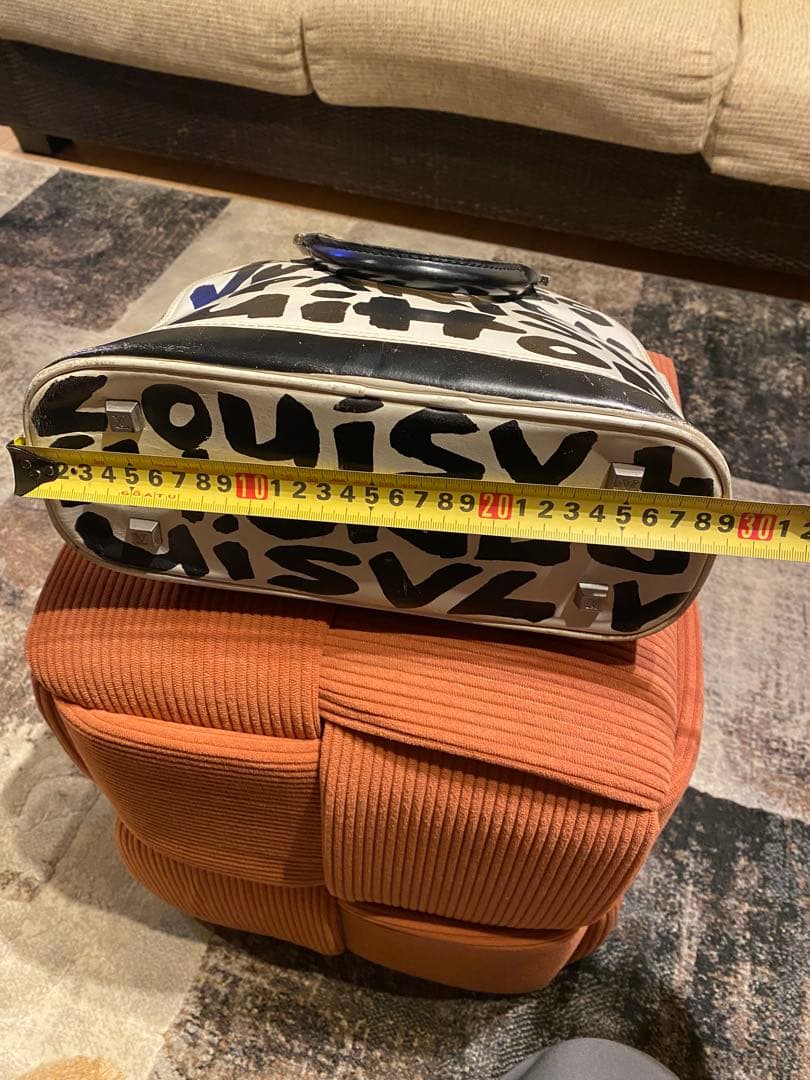 Louis Vuitton グラフィティ ハンドバッグ