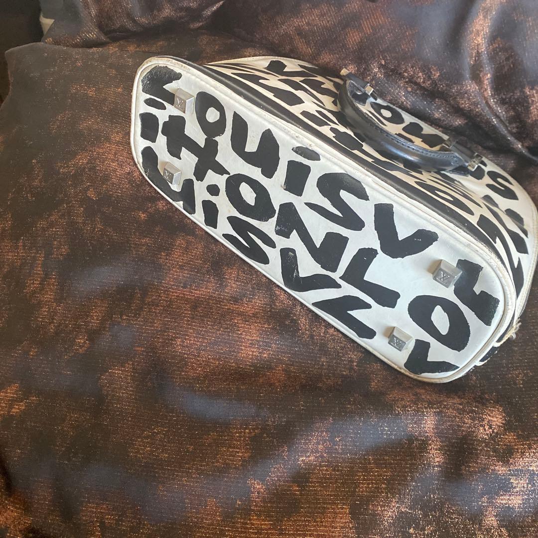 Louis Vuitton グラフィティ ハンドバッグ