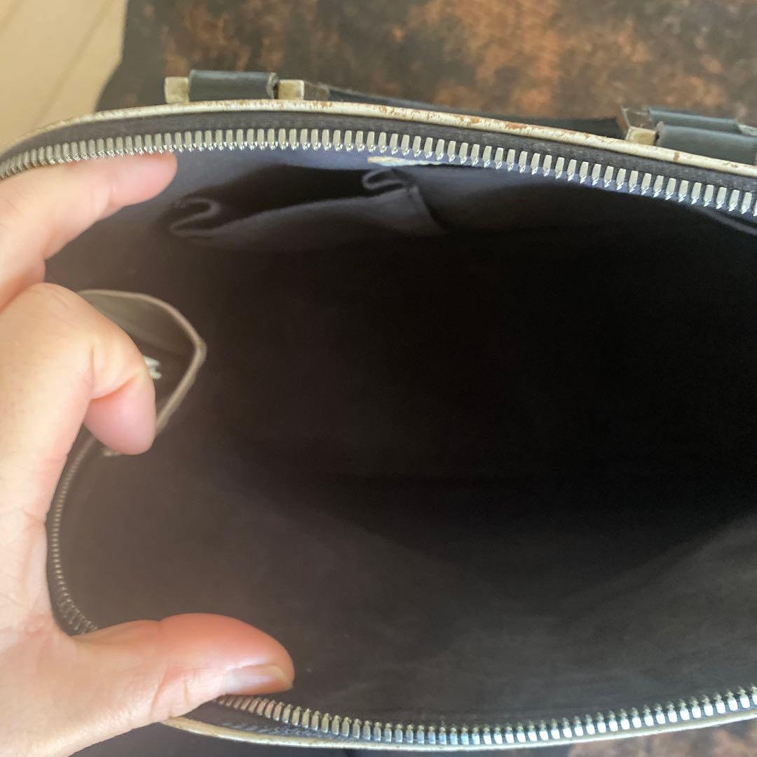 Louis Vuitton グラフィティ ハンドバッグ