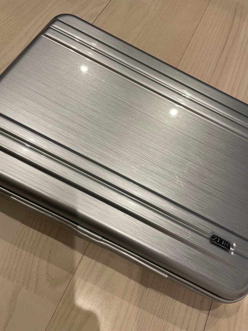 ZERO HALLIBURTON PCケース　ポリカポーチ