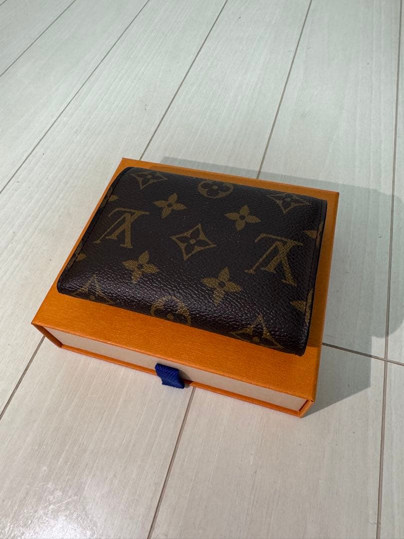 LOUIS VUITTON ポルトフォイユ・ヴィクトリーヌM62360モノグラム