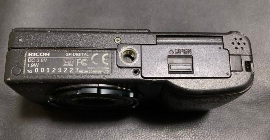 初代 RICOH GR DIGITAL デジタルカメラ